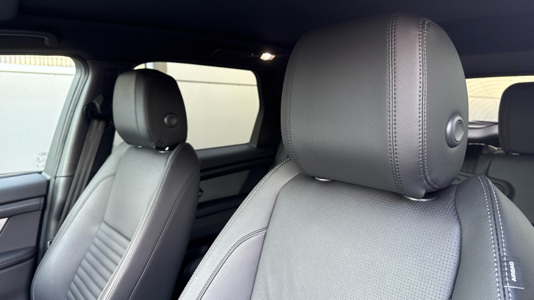 Land Rover Discovery Sport 1.5 P270e Dynamic SE 5dr Auto [5 Seat] Station Wagon